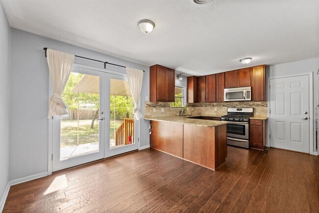 Building Photo - 103 W Croslin St