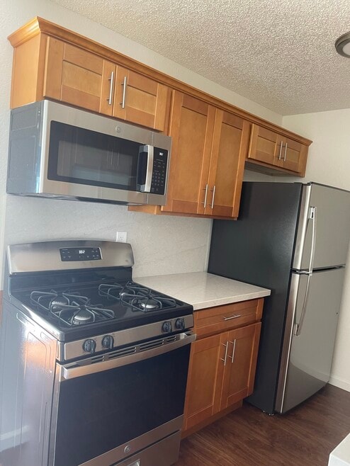 Building Photo - Trinity Townhomes