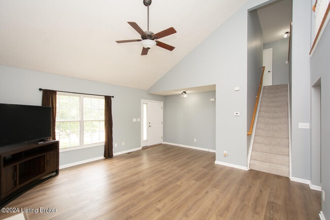 Building Photo - 6702 Shallow Rock Dr