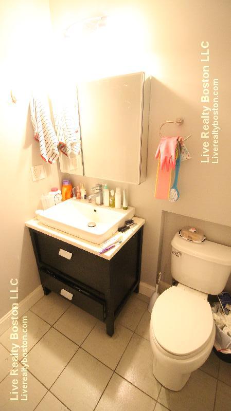 Building Photo - 141 Brighton Ave