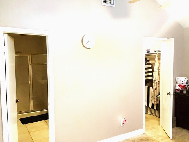 Building Photo - 4626 Stonemede Dr