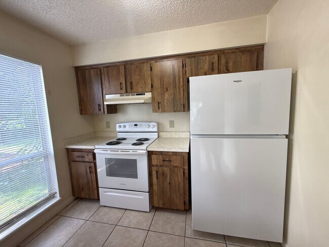 Building Photo - 5315 SE 28th Ln