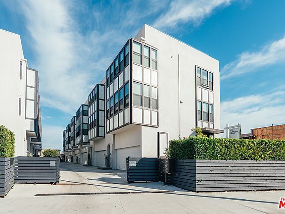 Building Photo - 1828 1/2 S. Redondo Blvd