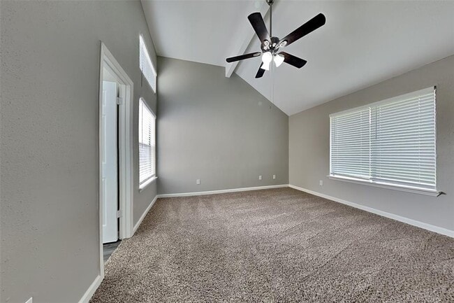 Building Photo - 24115 Scrivener Ln