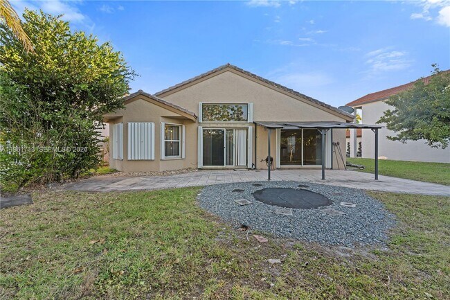 Building Photo - 17491 SW 33rd St