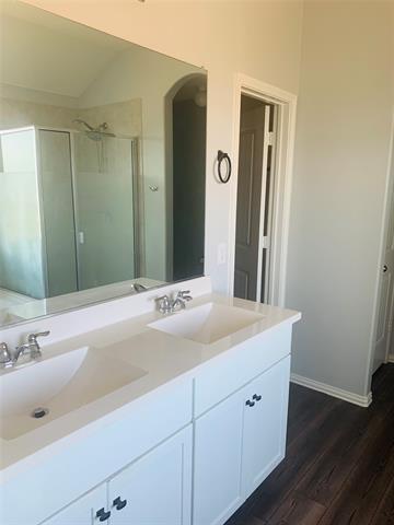 Building Photo - 300 Saguaro Dr