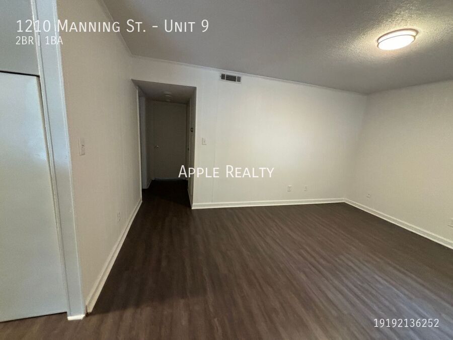 Building Photo - 1210 Manning St
