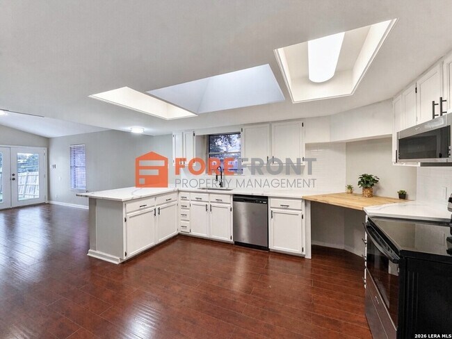 Building Photo - 5346 San Benito Dr