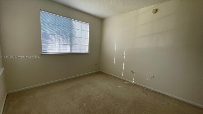 Building Photo - 9887 Baywinds Blvd