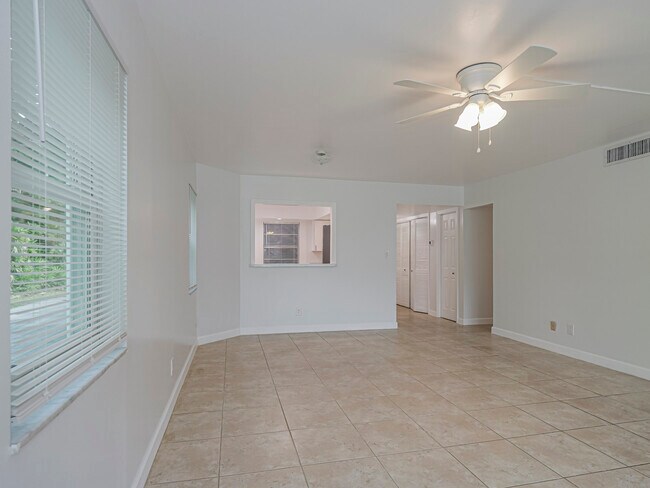 Building Photo - 600 Royal Palm Blvd