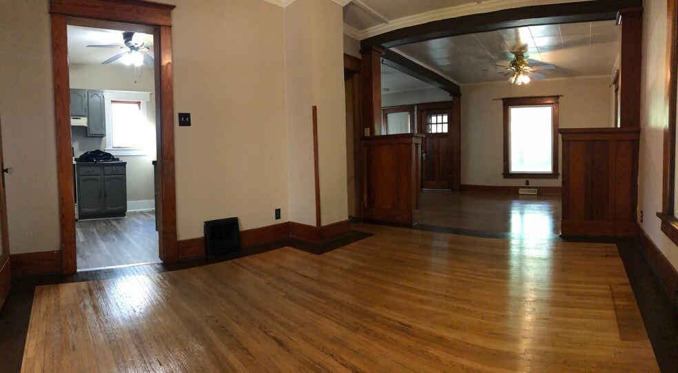 Dining Room - 213 Moir St