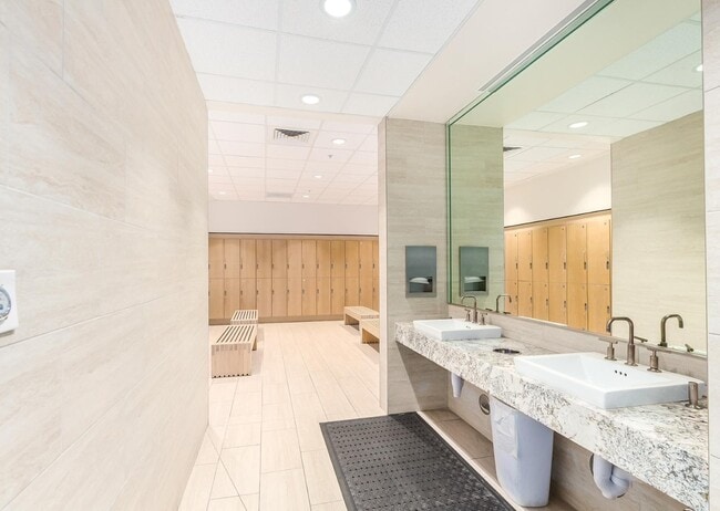 Building Photo - 7147 E Rancho Vista Dr