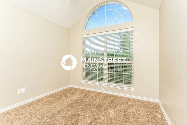 Building Photo - 3 Bedroom Pet-Friendly Home in Crowley, TX...