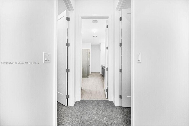 Building Photo - 12413 Solana Bay Cir