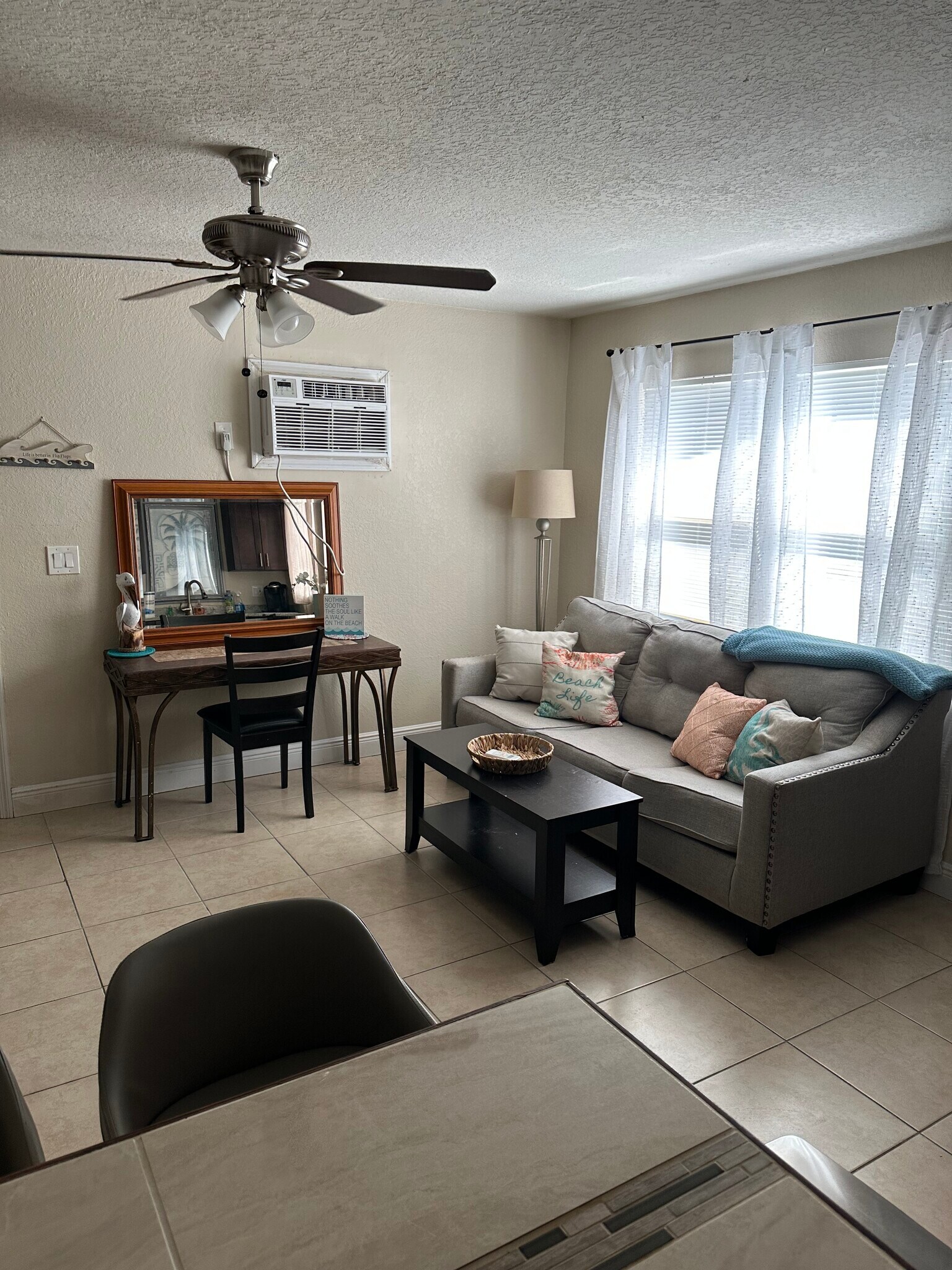 Building Photo - 520 69th Ave