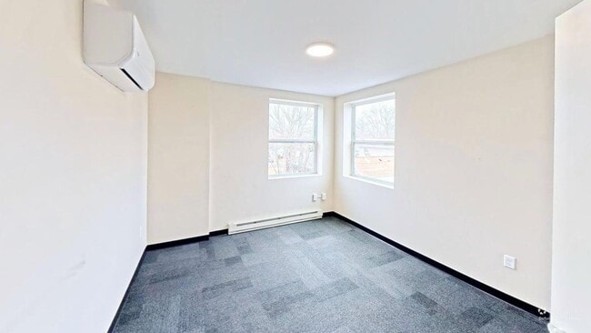 Building Photo - 3554 E Washington Ave