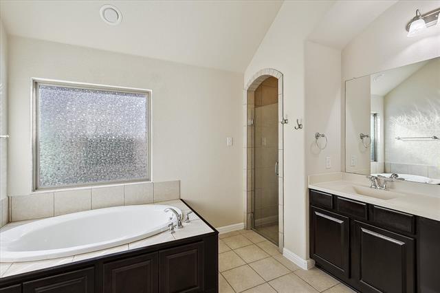 Building Photo - 905 Green Coral Dr