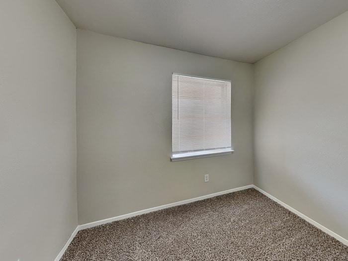 Building Photo - 1303 Carla Ave