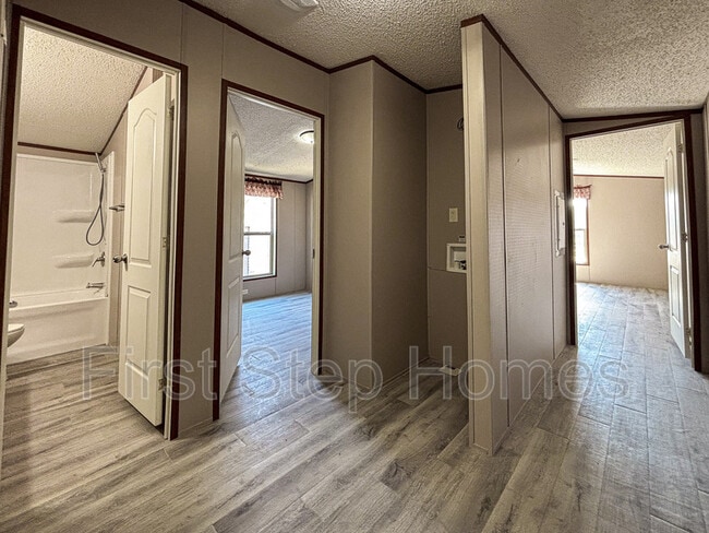 Building Photo - 1413 Cotopaxi St
