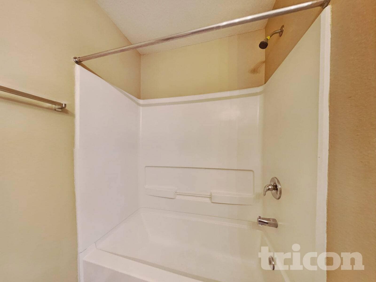 Building Photo - 7274 Somerset Pond Dr