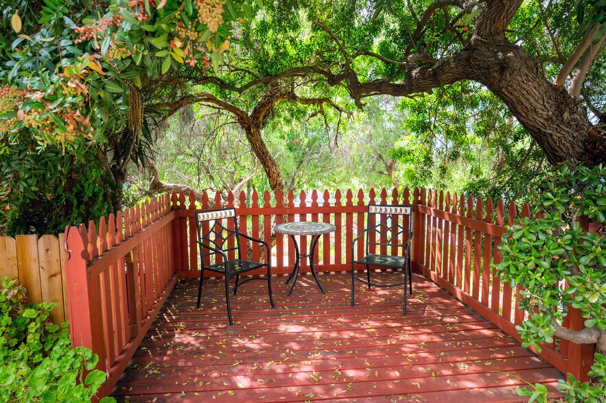 Building Photo - 3440 Hershey St