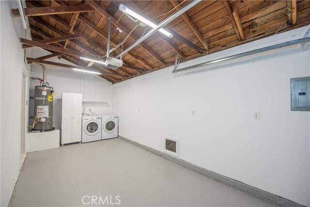 Building Photo - 2097 Orange Ave