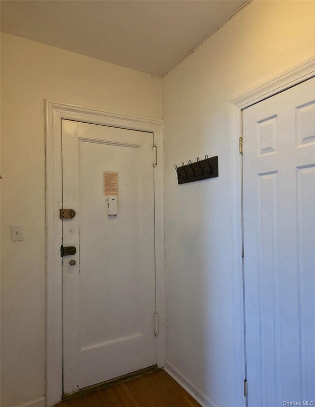 Building Photo - 62-64 Saunders St