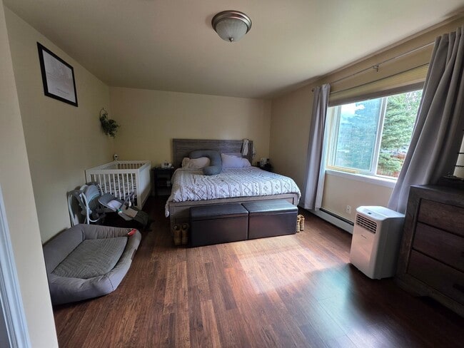 Building Photo - Easy JBER Access and Quiet Location *Unfur...