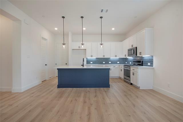 Building Photo - 1240 Eureka Spgs St