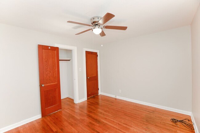 Building Photo - 9262 Coleman Ave