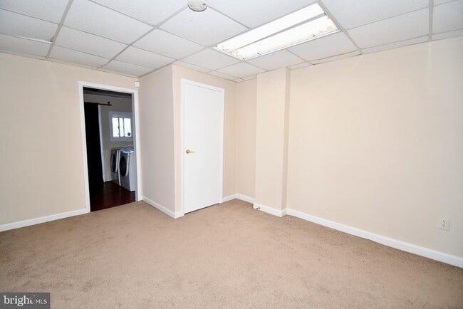 Building Photo - 3850 Quarry Ave