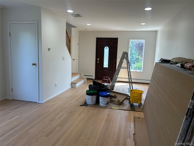 Building Photo - 27 Kaywood Rd