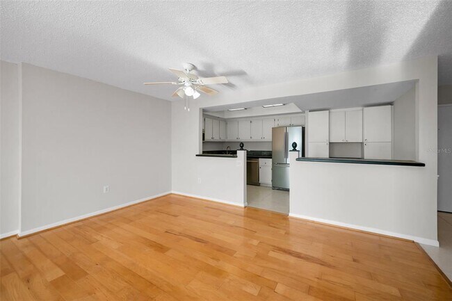 Building Photo - 800 S Gulfview Blvd