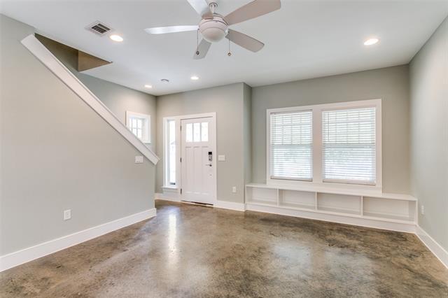 Building Photo - 911 Cedar Hill Ave