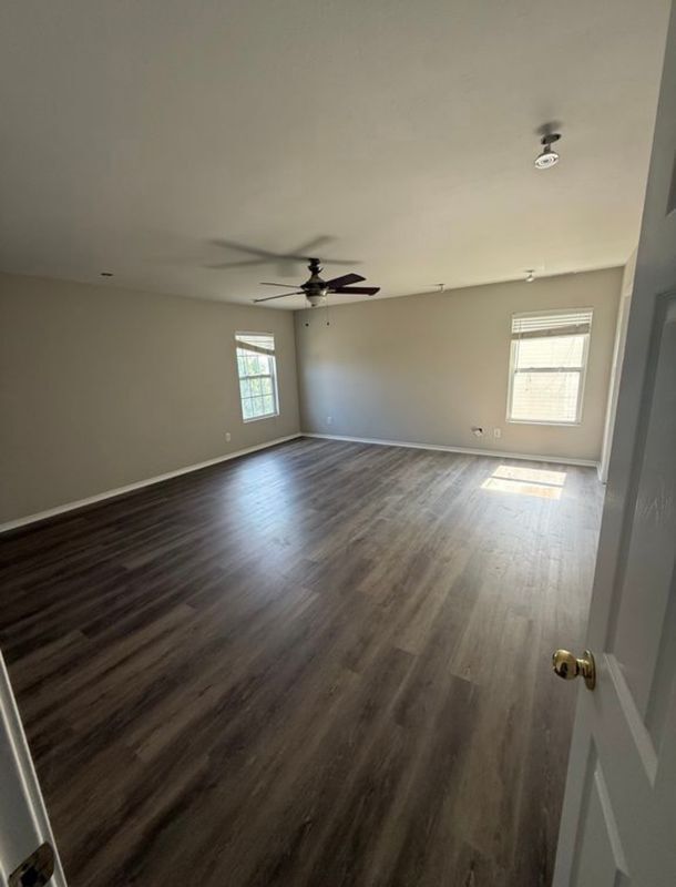 Building Photo - 8740 Chalkstone Rd