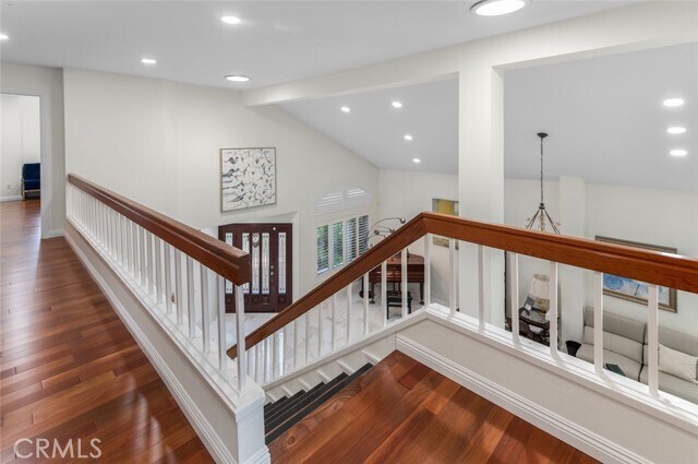 Building Photo - 4 Bayview