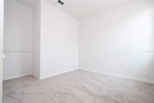 Building Photo - 873 Colville Dr