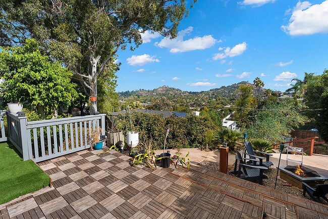 Building Photo - 4636 Panorama Dr