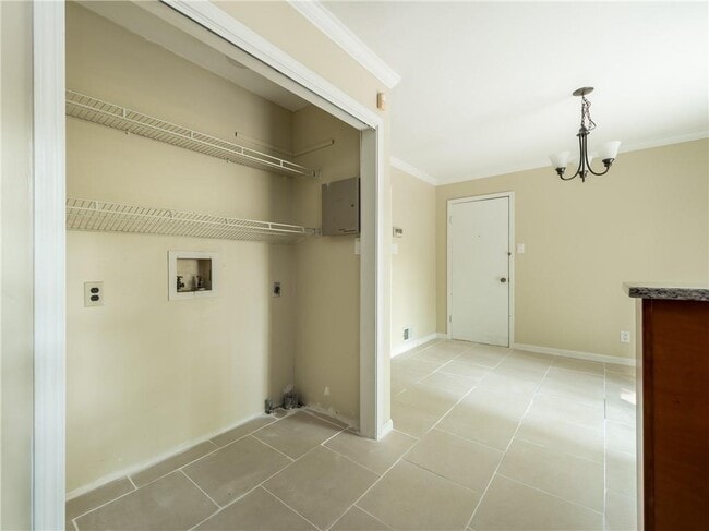 Building Photo - 4140 Gunnin Rd