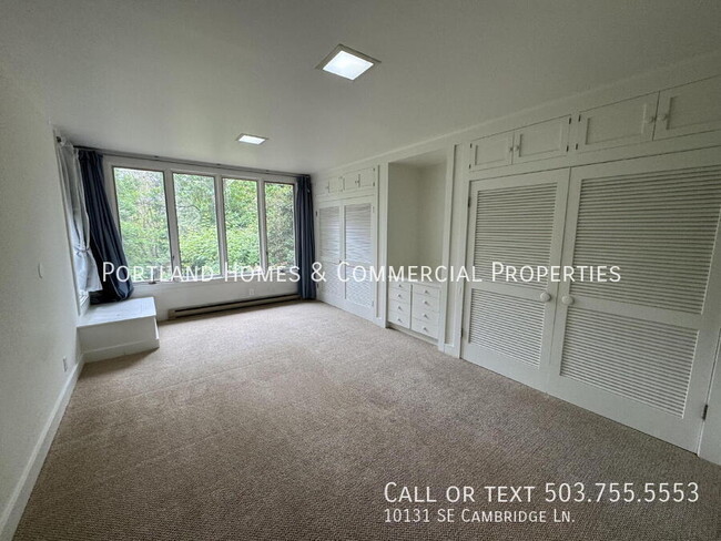 Building Photo - 10131 SE Cambridge Ln