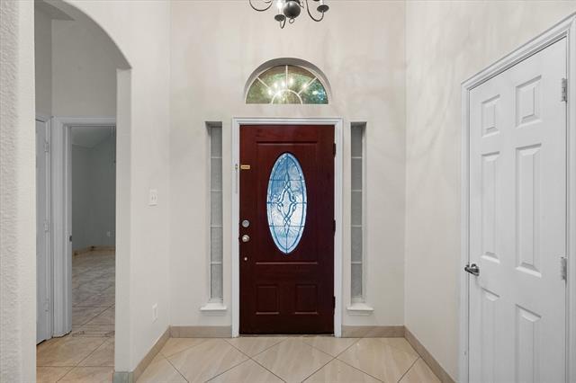 Building Photo - 4412 Ridgeway Dr