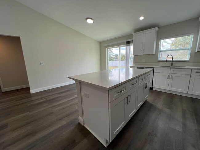 Building Photo - Lovely 3 Bedroom, 2 Bathroom Home in Ocala!!!