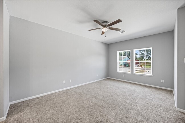 Building Photo - 426 New Hampshire St