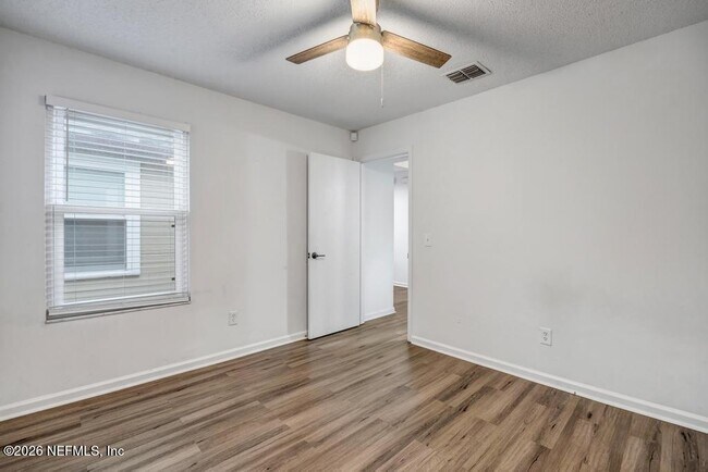 Building Photo - 3105 Coral Reef Dr