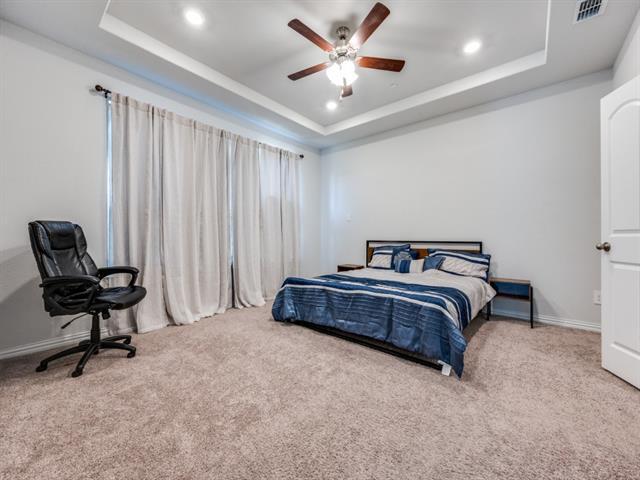 Building Photo - 2094 Creekbluff Cir