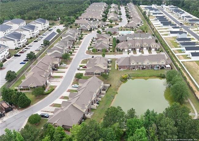 Building Photo - 1319 Braybrooke Pl