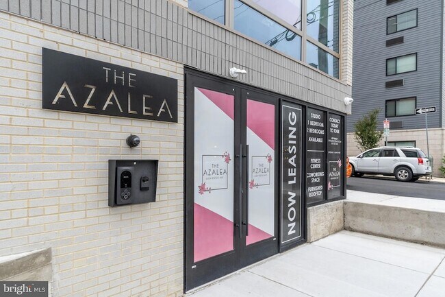 Building Photo - 6910 Ridge Ave