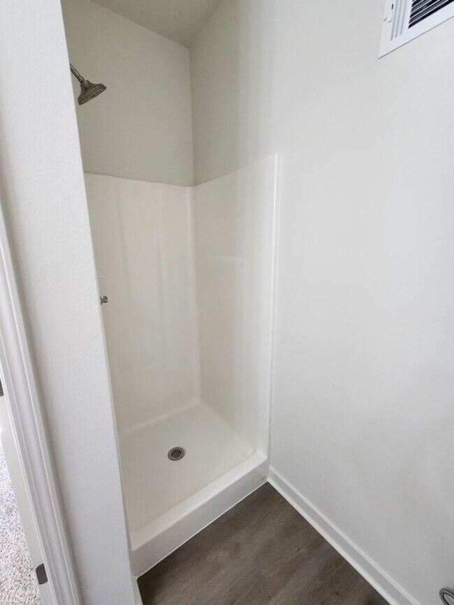 Building Photo - 1906 Alcoa Blvd