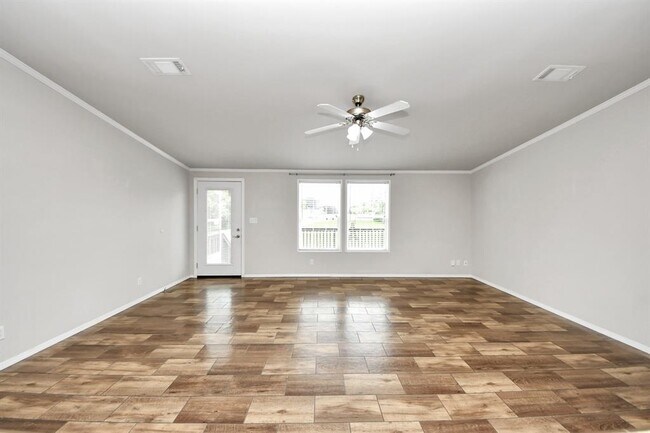 Building Photo - 4000 Mustang Rd