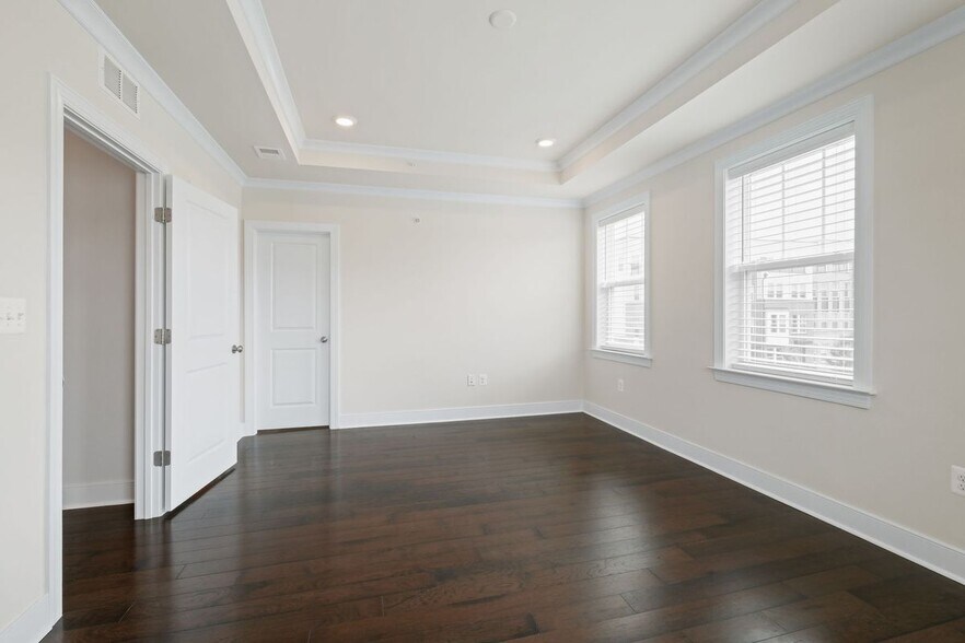 Building Photo - 143 Rubens Dr